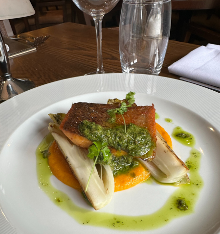 what is a brasserie restaurant