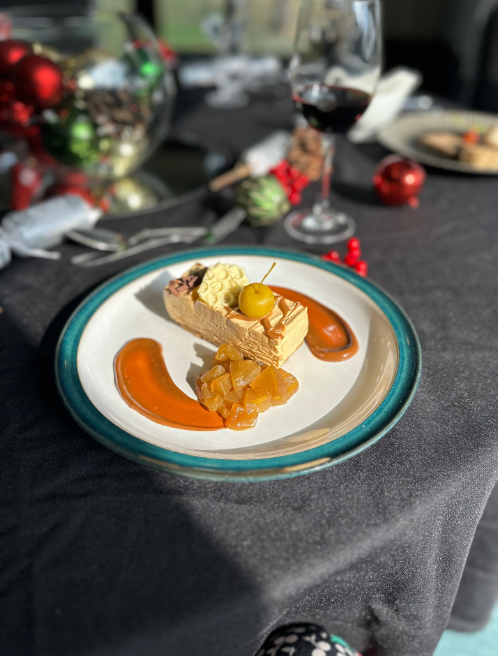 festive lunches near me