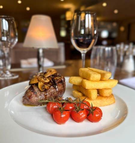 private dining rooms 