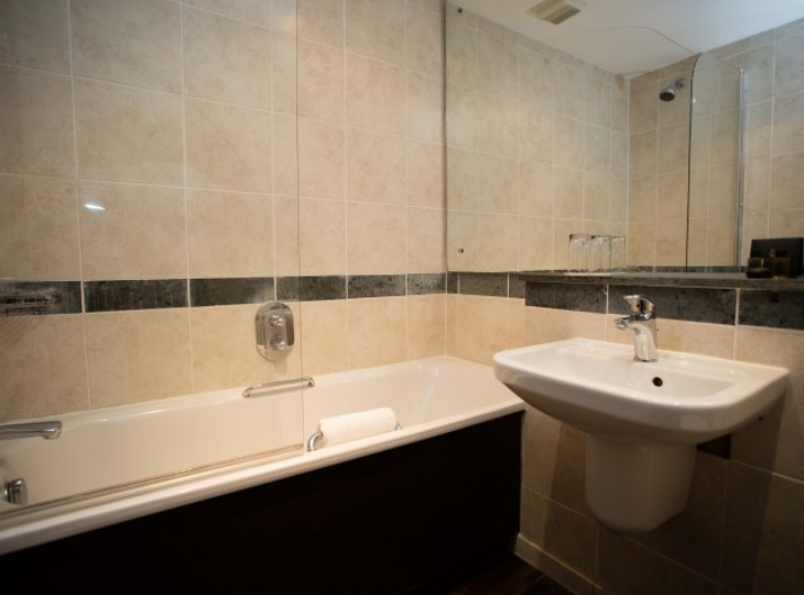 Junior Suite Bathroom