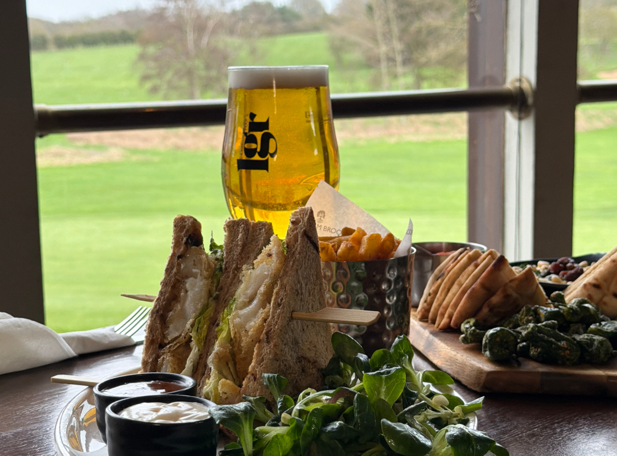 sports bar with golf view